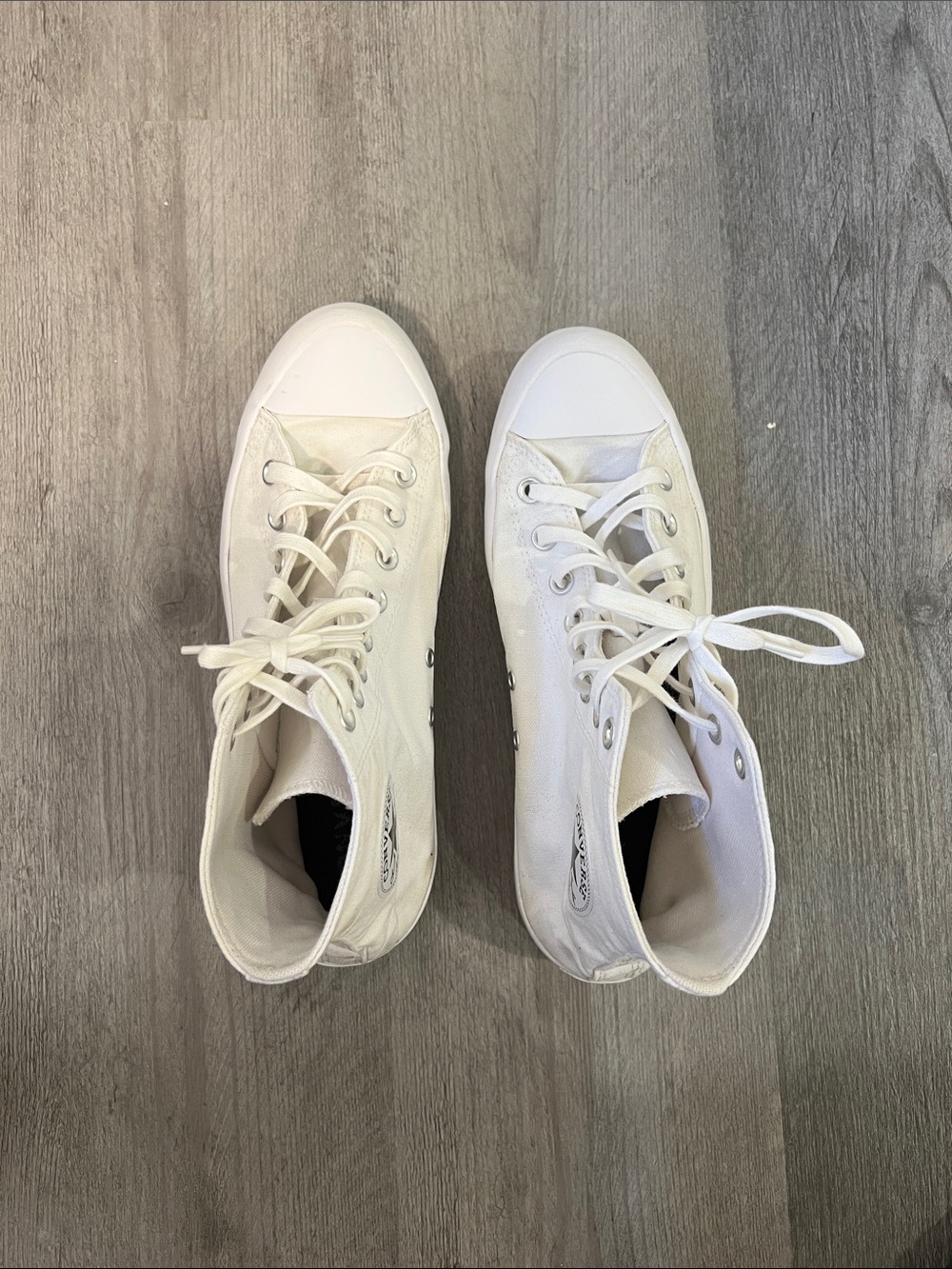 Women’s Converse White High-Top’s
